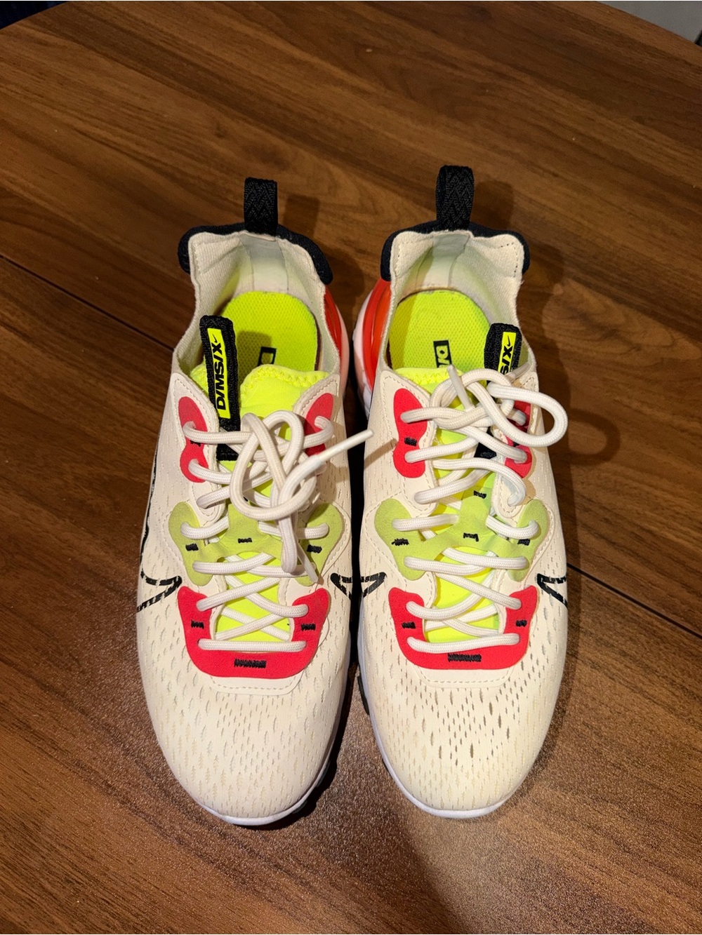 7.5 US Women Athletic Sneakers in White with Neon Yellow & Pink